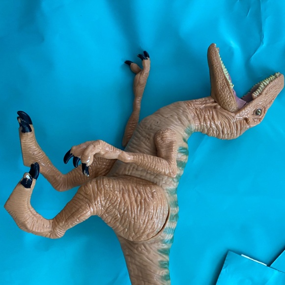 Jurassic World Velociraptor ECHO Raptor Dinosaur 10" Figure (Target Exclusive) - Picture 5 of 6